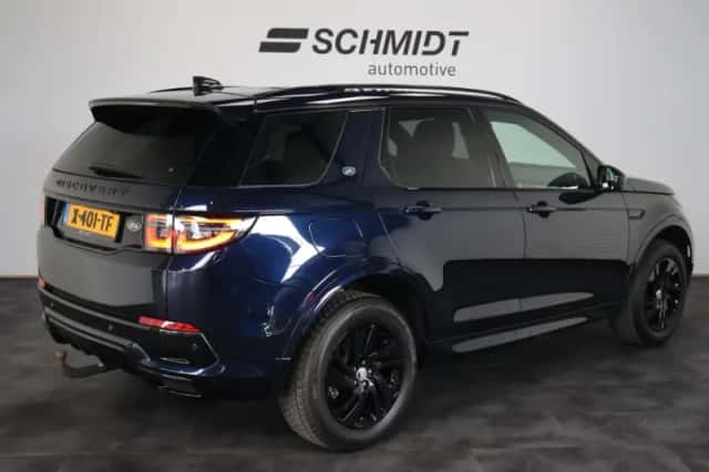 Land Rover Discovery Sport (2024) thumbnail 3