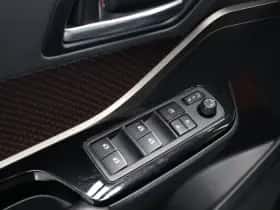 Toyota C-HR thumbnail 14