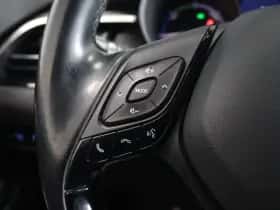 Toyota C-HR thumbnail 18