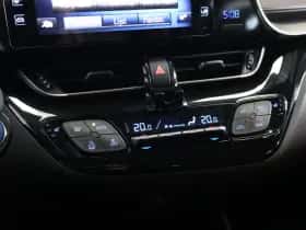 Toyota C-HR thumbnail 24
