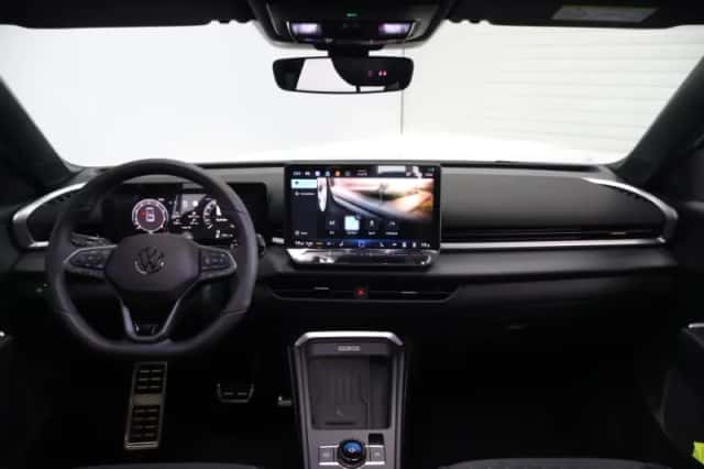 Volkswagen T-Roc (2026) thumbnail 2
