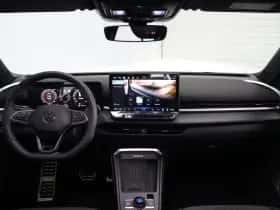 Volkswagen T-Roc thumbnail 2