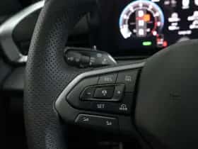 Volkswagen T-Roc thumbnail 21