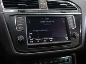 Volkswagen Tiguan thumbnail 24