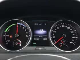 Volkswagen E-Golf thumbnail 17