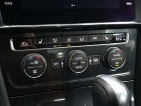 Volkswagen E-Golf thumbnail 26