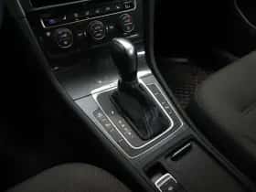 Volkswagen E-Golf thumbnail 27