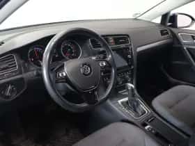 Volkswagen E-Golf thumbnail 8