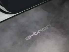 Audi e-tron thumbnail 32
