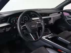 Audi e-tron thumbnail 8