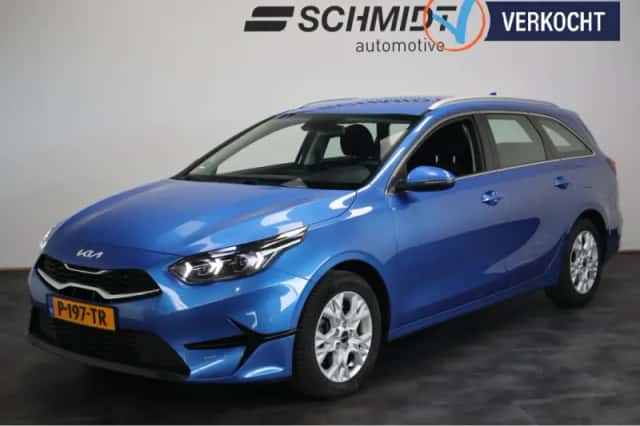 Kia Ceed Sportswagon (2022) thumbnail 1