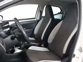 Toyota Aygo thumbnail 9