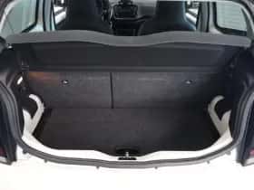 Volkswagen Up! thumbnail 11