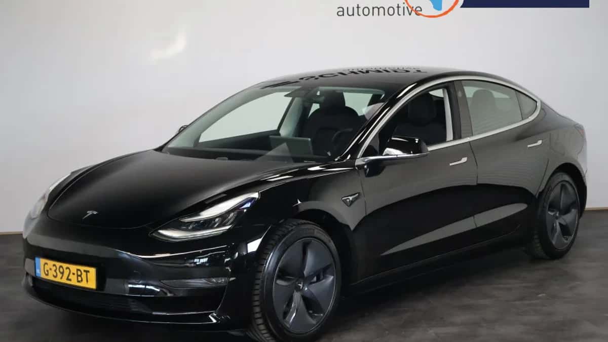 Tesla Model 3 (2019) — foto 1
