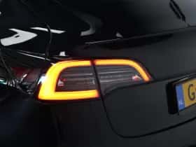 Tesla Model 3 (2019) thumbnail 14