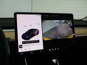 Tesla Model 3 (2019) thumbnail 22