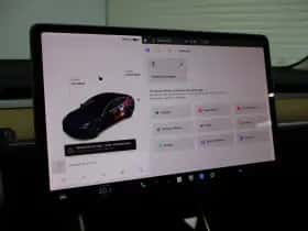 Tesla Model 3 (2019) thumbnail 24