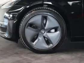Tesla Model 3 (2019) thumbnail 8