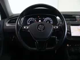 Volkswagen Tiguan (2016) thumbnail 16