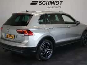 Volkswagen Tiguan (2016) thumbnail 3