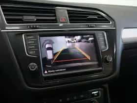 Volkswagen Tiguan (2016) thumbnail 23