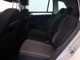 Volkswagen Tiguan (2016) thumbnail 9