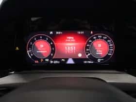 Volkswagen Golf thumbnail 18
