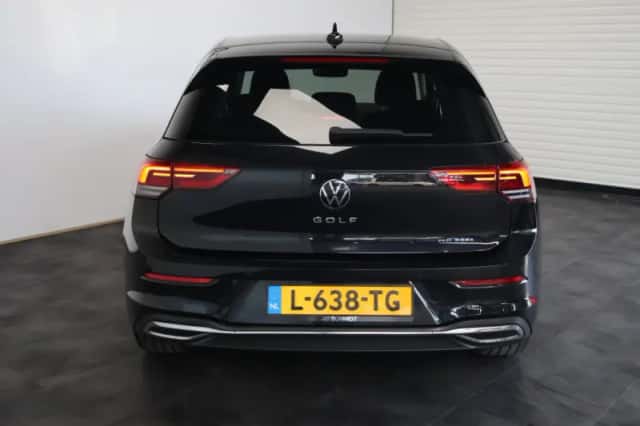 Volkswagen Golf (2020) thumbnail 6