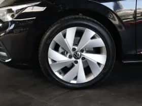 Volkswagen Golf thumbnail 7