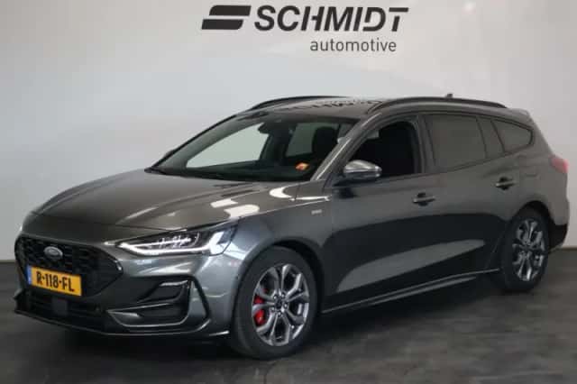 Ford Focus (2022) thumbnail 1