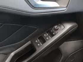Ford Focus thumbnail 15
