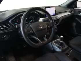 Ford Focus thumbnail 8