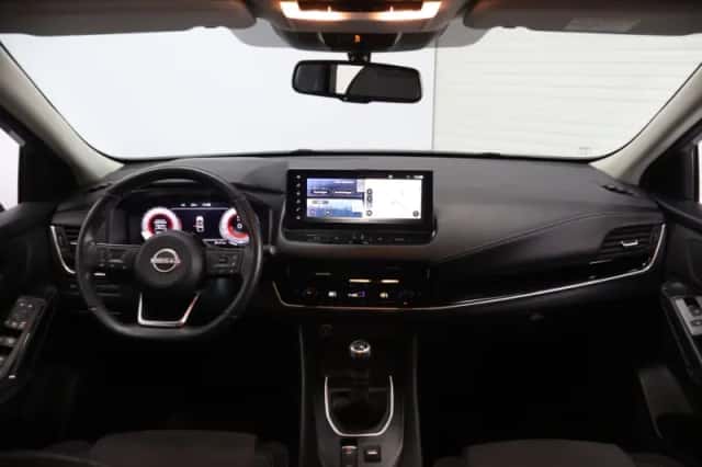 Nissan Qashqai (2023) thumbnail 2
