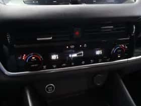 Nissan Qashqai thumbnail 23