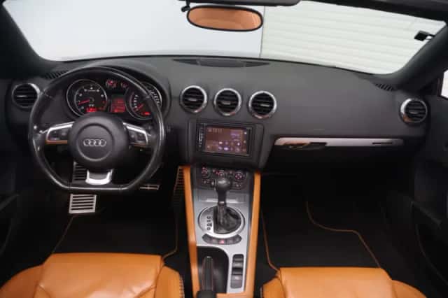 Audi TT (2008) thumbnail 3