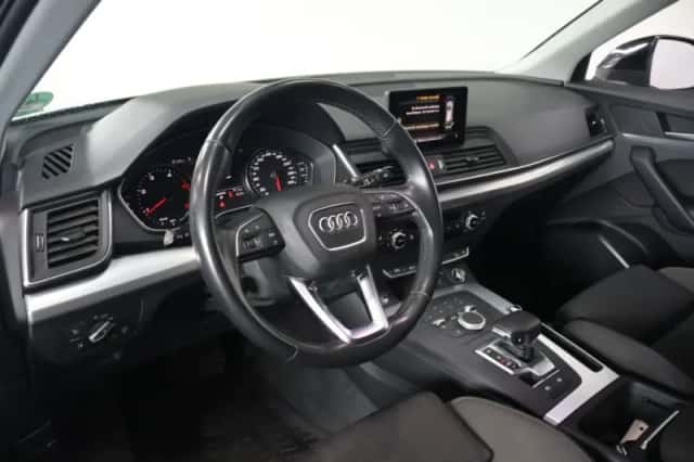 Audi Q5 (2020) thumbnail 2