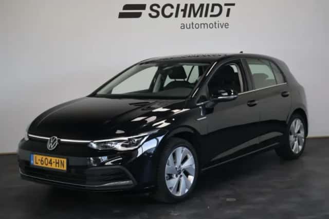 Volkswagen Golf (2021) thumbnail 1