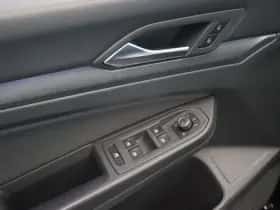 Volkswagen Golf (2021) thumbnail 16