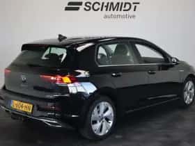 Volkswagen Golf (2021) thumbnail 3