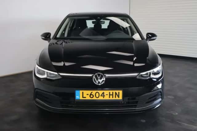 Volkswagen Golf (2021) thumbnail 5