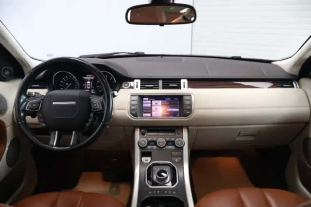 Land Rover Range Rover Evoque (2012) thumbnail 2