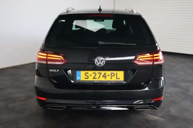 Volkswagen Golf (2019) thumbnail 6