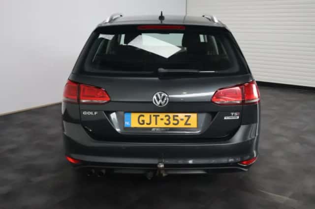 Volkswagen Golf (2016) thumbnail 6