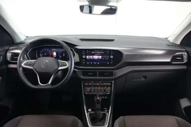 Volkswagen T-Cross (2021) thumbnail 2