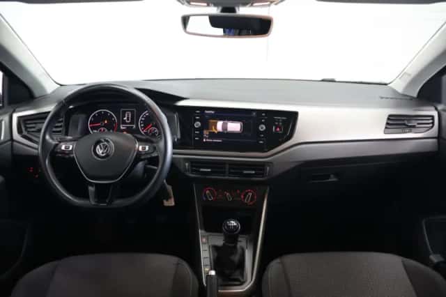 Volkswagen Polo (2020) thumbnail 2