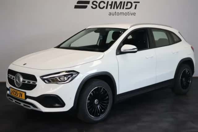 Mercedes-Benz GLA (2020) thumbnail 1