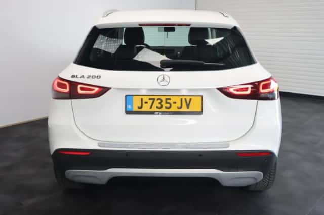 Mercedes-Benz GLA (2020) thumbnail 6
