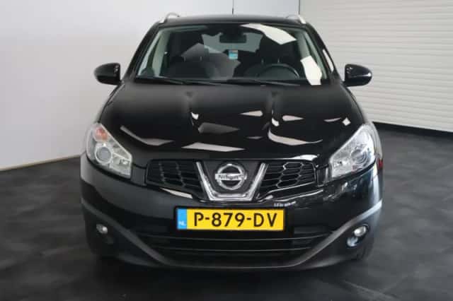 Nissan Qashqai (2011) thumbnail 5