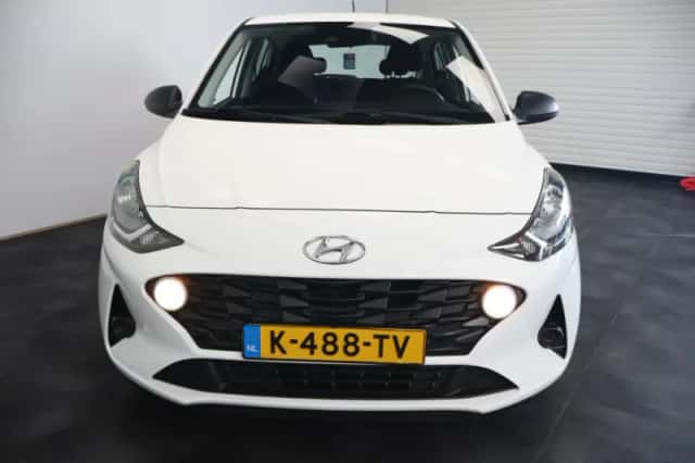 Hyundai i10 (2020) thumbnail 2