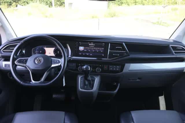 Volkswagen Transporter (2020) thumbnail 2